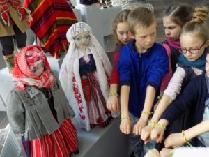 Projektas „Gyva tradicija: tautinis kostiumas vakar iš šiandien”